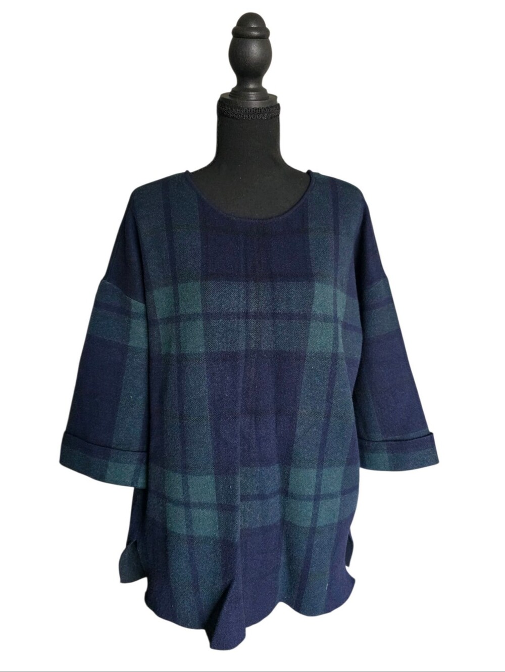 Tahari Navy and Green Plaid Scoop Neck Sweater